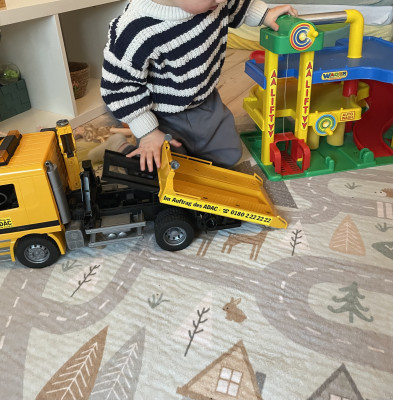 mit Besuch bei den Grashüpfern