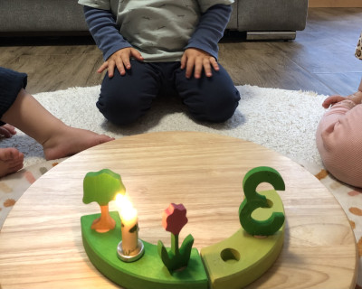 mit einem Geburtstag